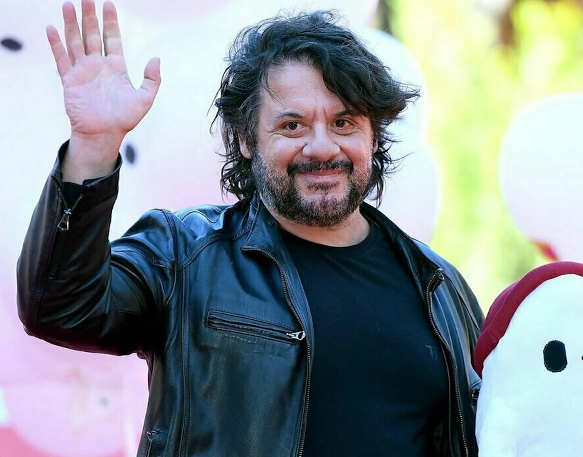 Lillo a Sanremo 2026: scatto dalla serata con Carlo Conti e Laura Pausini