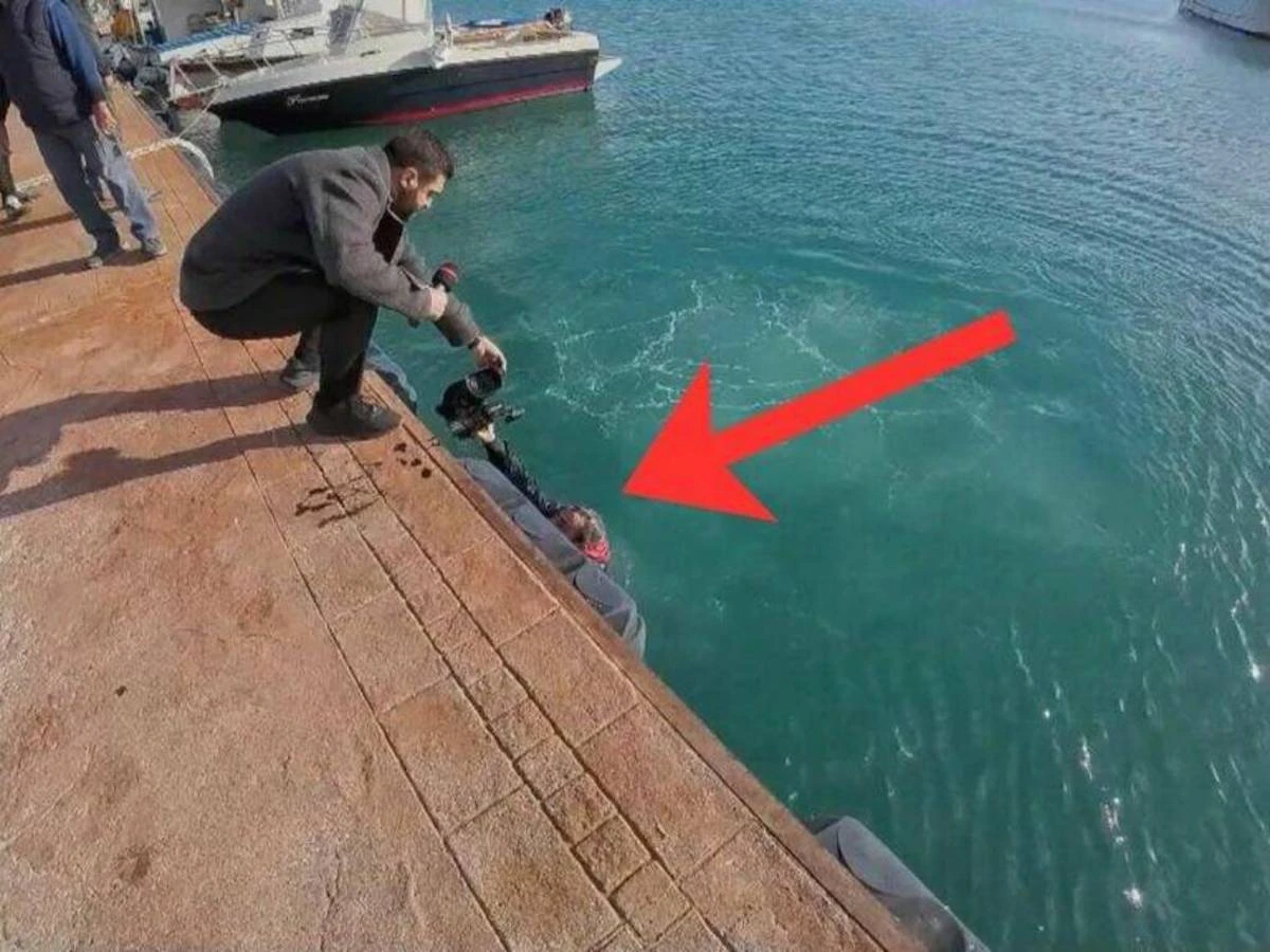 Tensione durante le riprese di Striscia la Notizia al porto di Cirò Marina