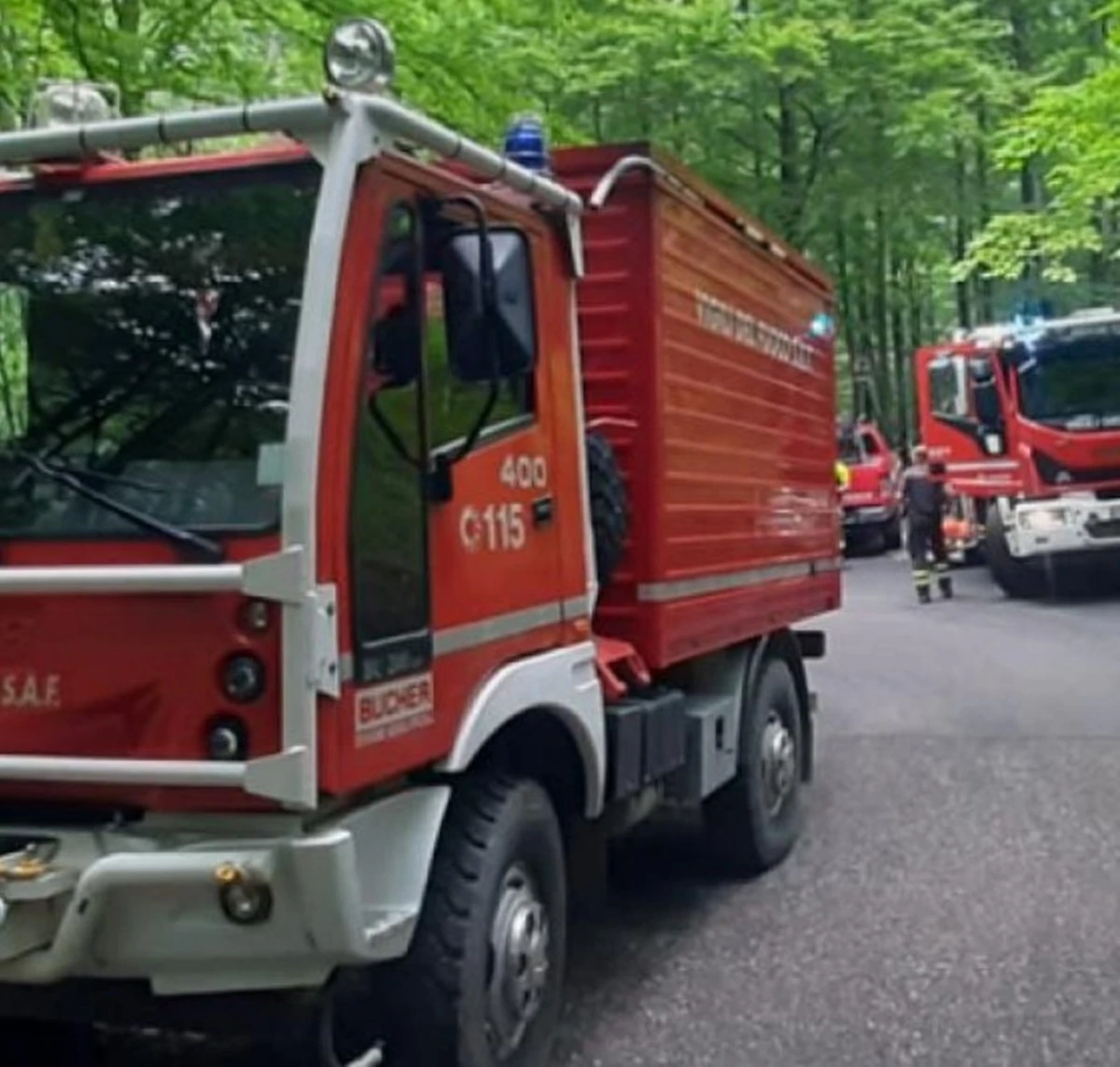 Mezzo dei vigili del fuoco intervenuto per incidente stradale