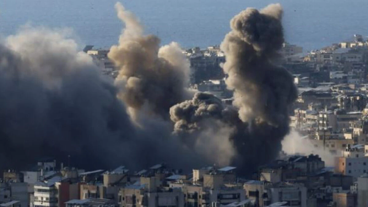 Veduta di Teheran dopo un attacco durante l'escalation tra Iran e Israele