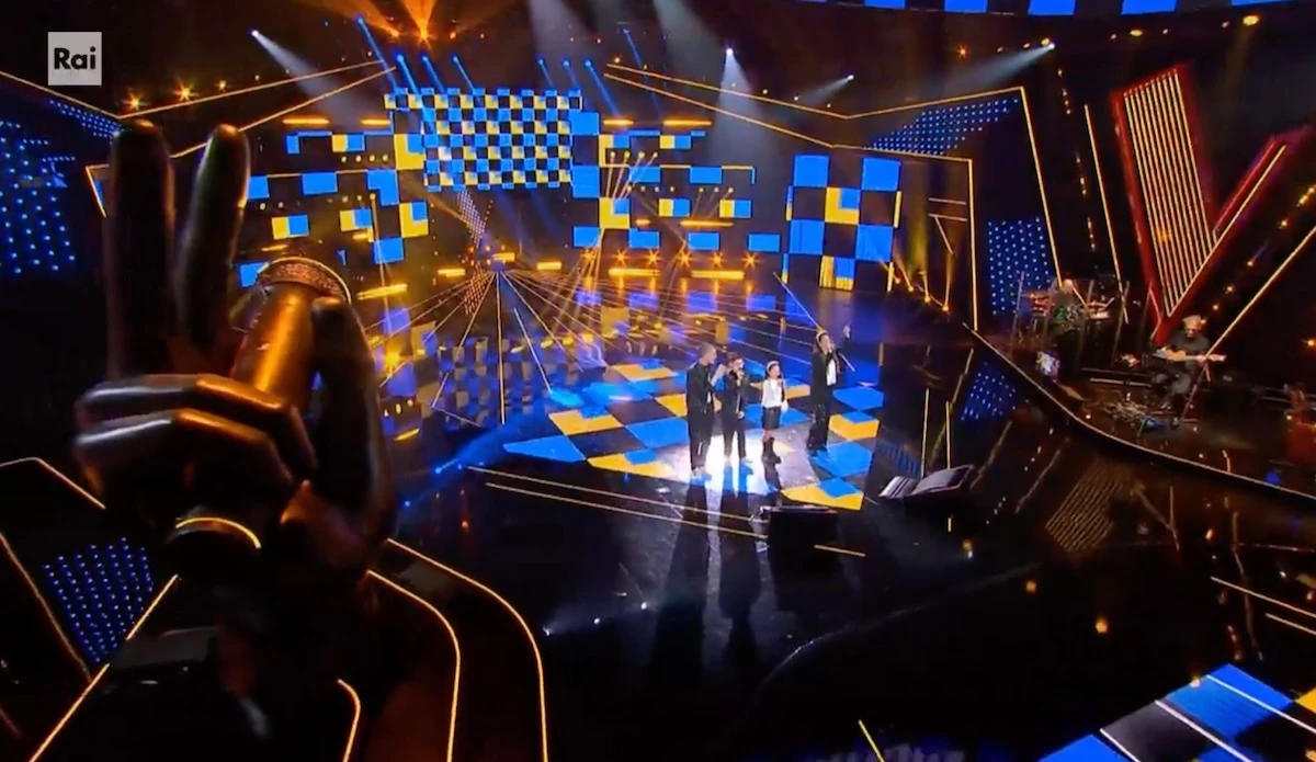 The Voice Generations: Marco Venturini con la famiglia durante l’esibizione