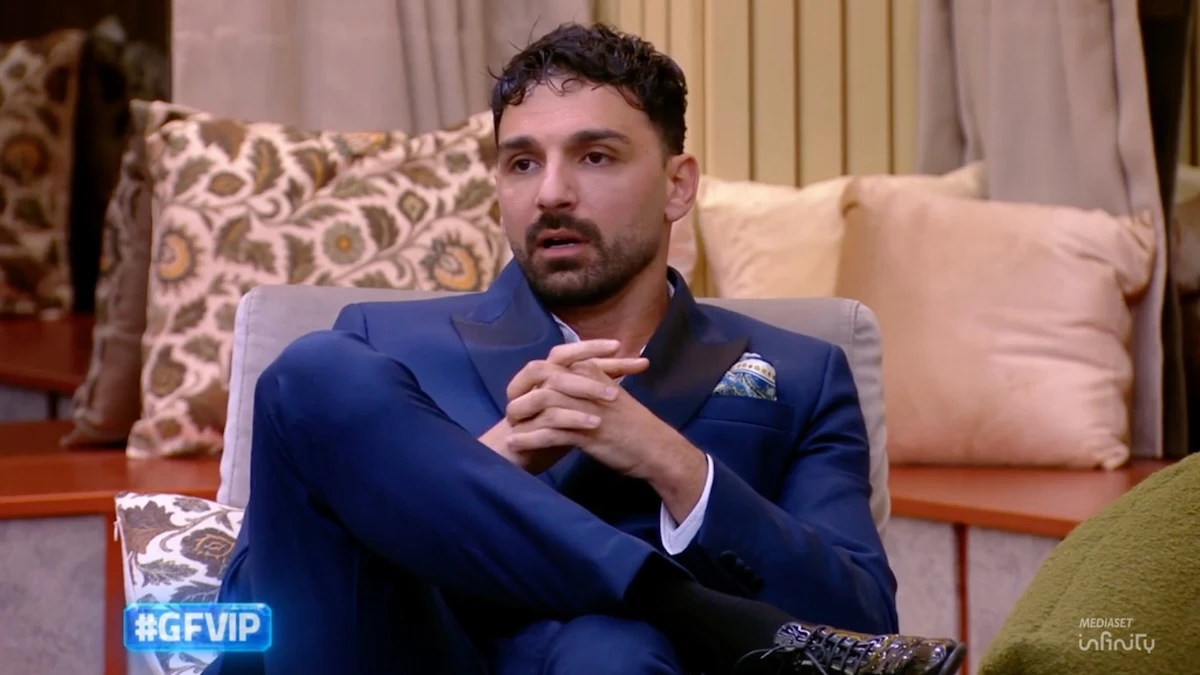 Grande Fratello Vip 2026, Giovanni Calvario lascia la Casa dopo l