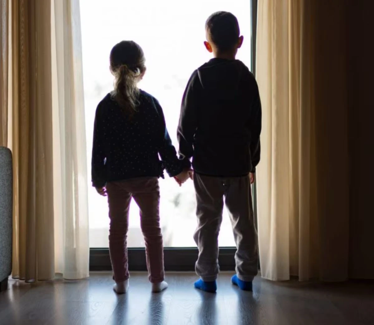 Minori collocati in sicurezza dopo essere stati trovati soli in casa a Trieste