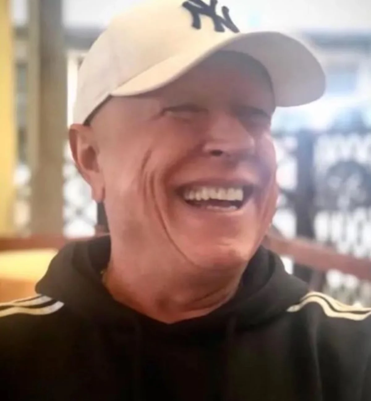 Immagine simbolica sul caso del presunto figlio segreto di Raffaella Carrà