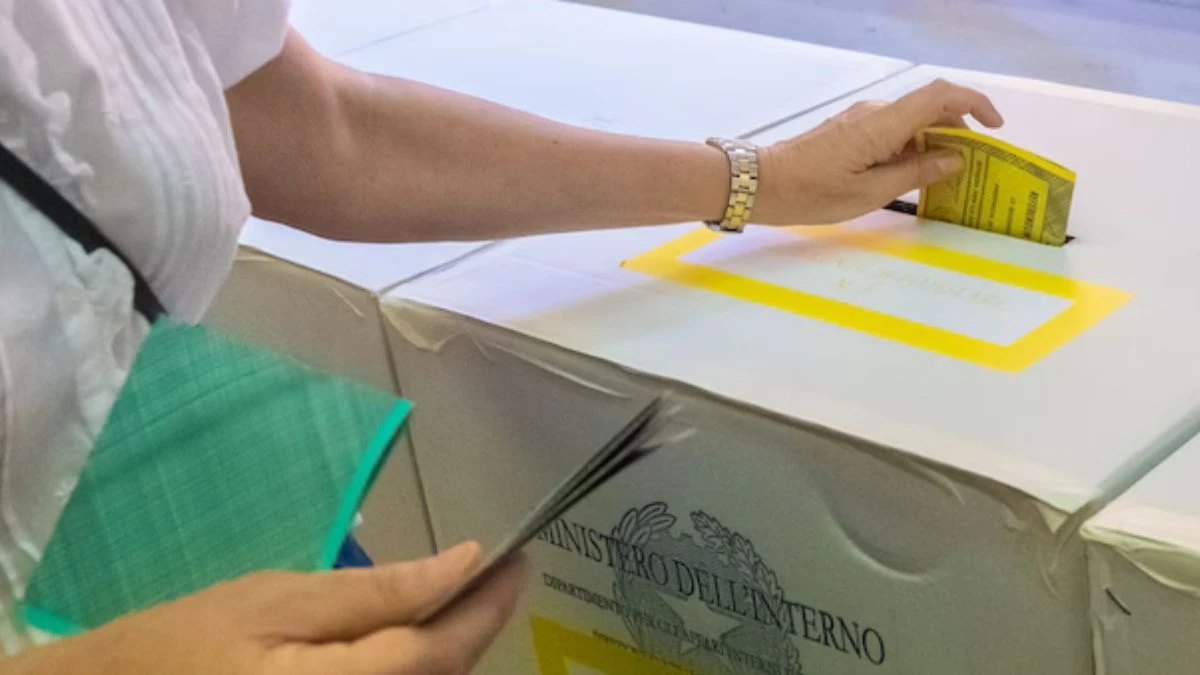 Urne e schede elettorali: focus sul referendum giustizia