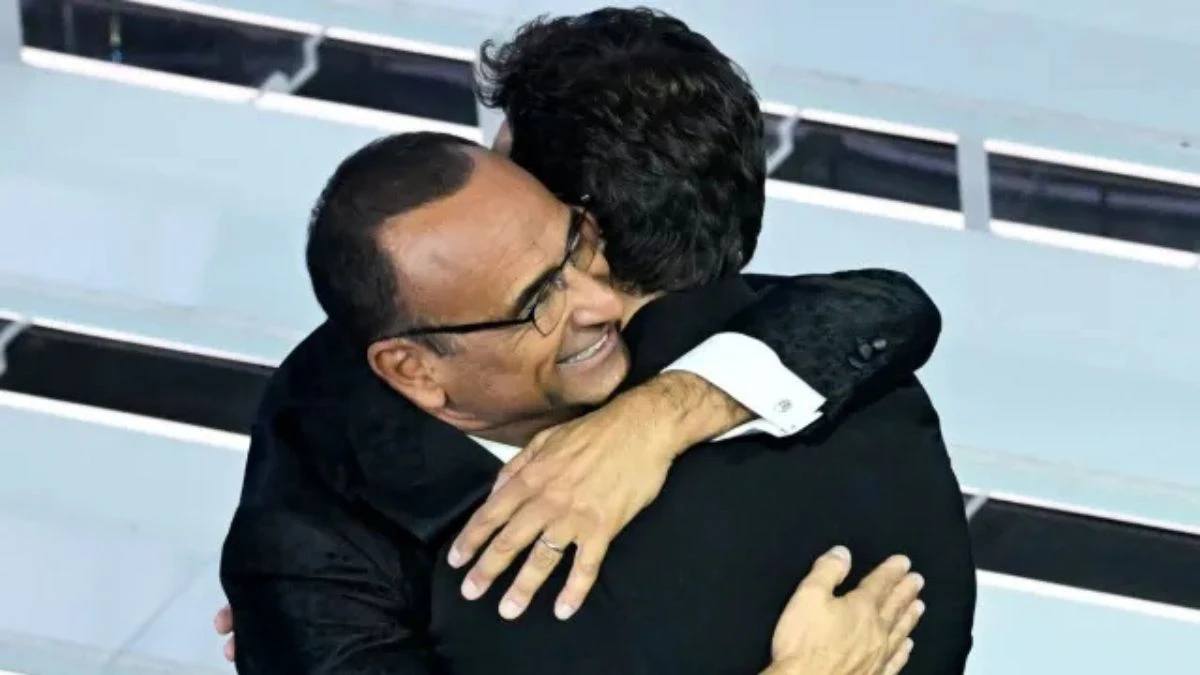 Carlo Conti e l’annuncio su Stefano De Martino per Sanremo 2027