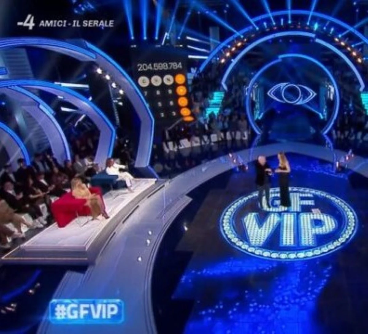 Grande Fratello Vip, confessionale e tensione per il possibile ritiro