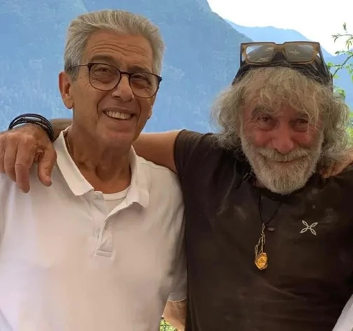 Immagine legata al lutto annunciato da Mauro Corona