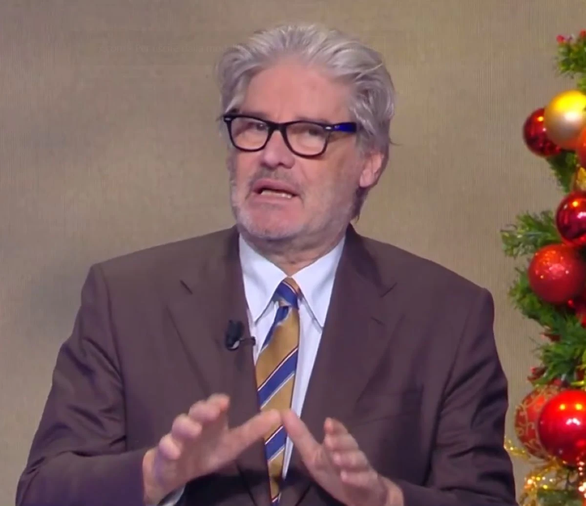 Paolo Del Debbio durante un intervento televisivo
