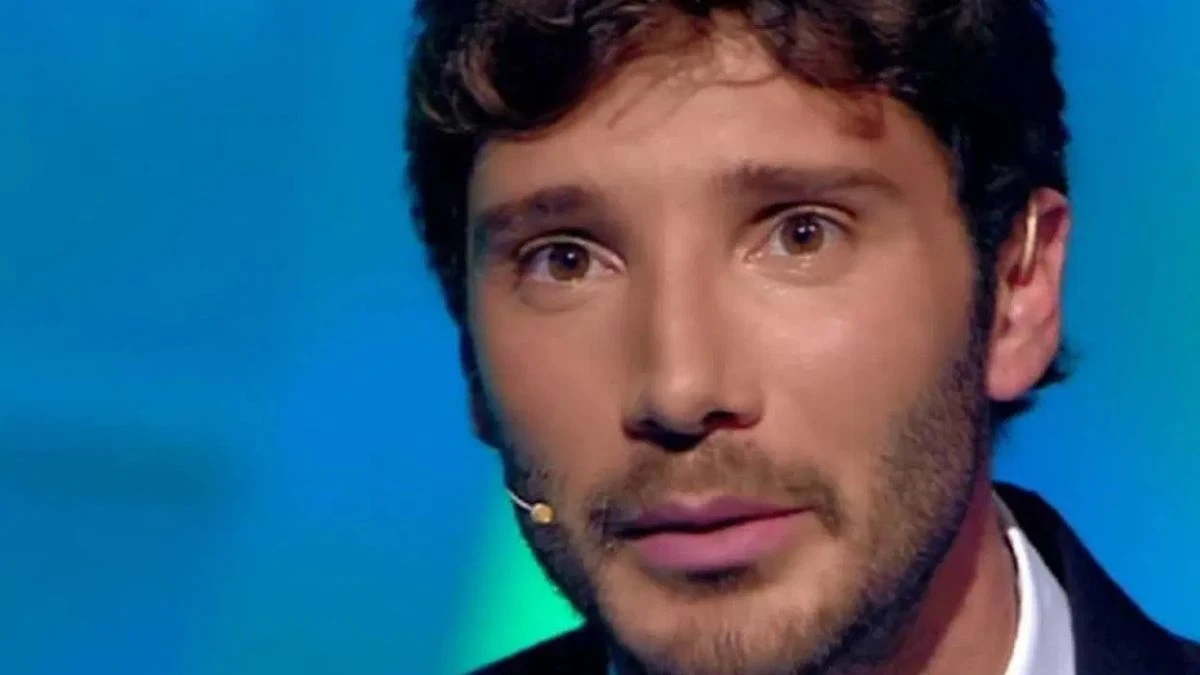 Dettaglio di costumi di scena e lavorazioni sartoriali riconducibili alla tradizione Canzanella