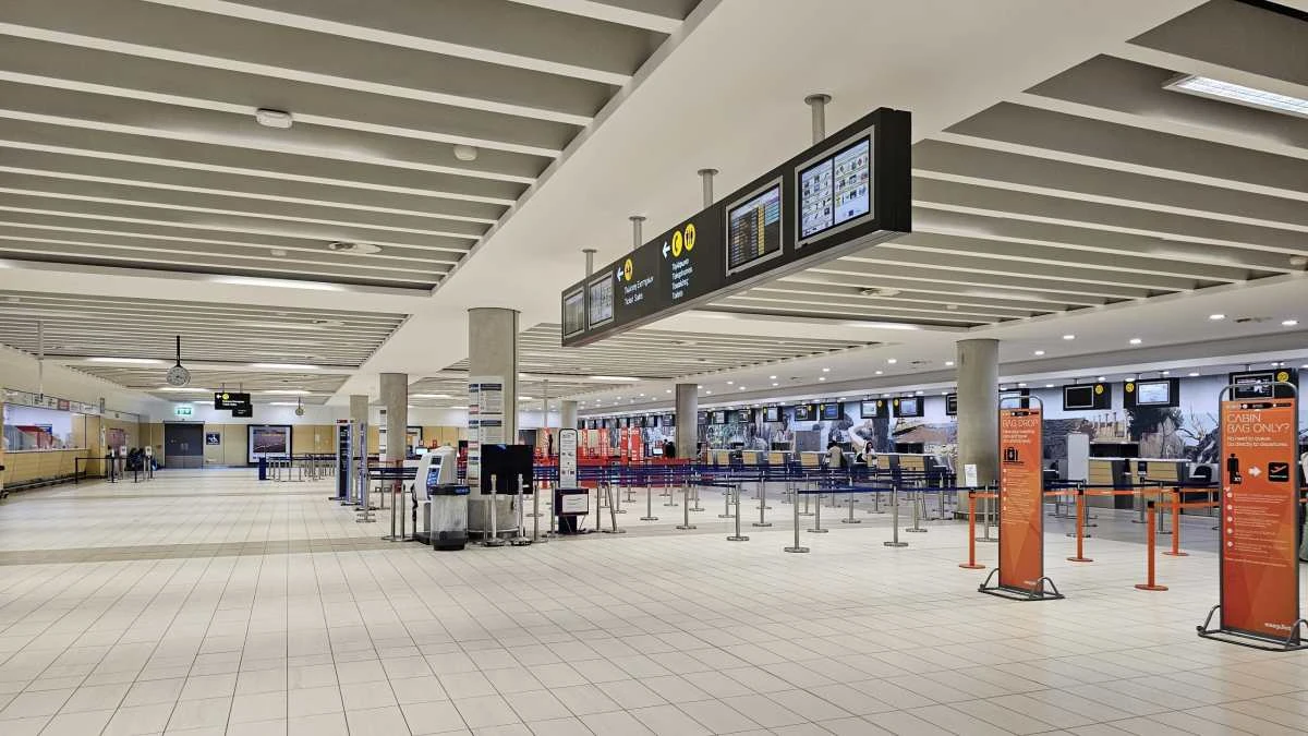 Aeroporto e traffico aereo: disagi e cancellazioni di voli verso il Medio Oriente