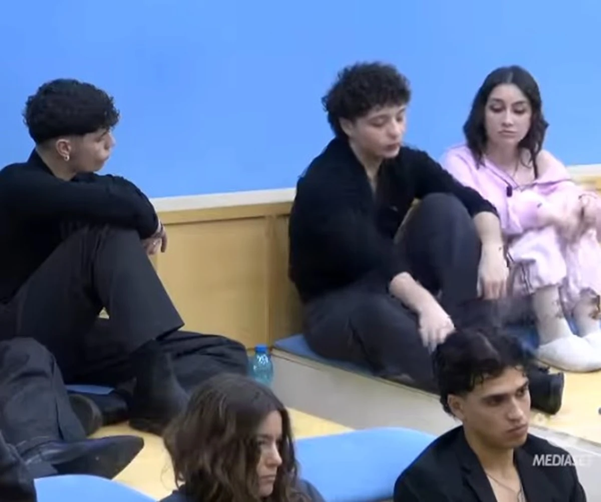 Serale di Amici 25: immagine dallo studio durante la registrazione