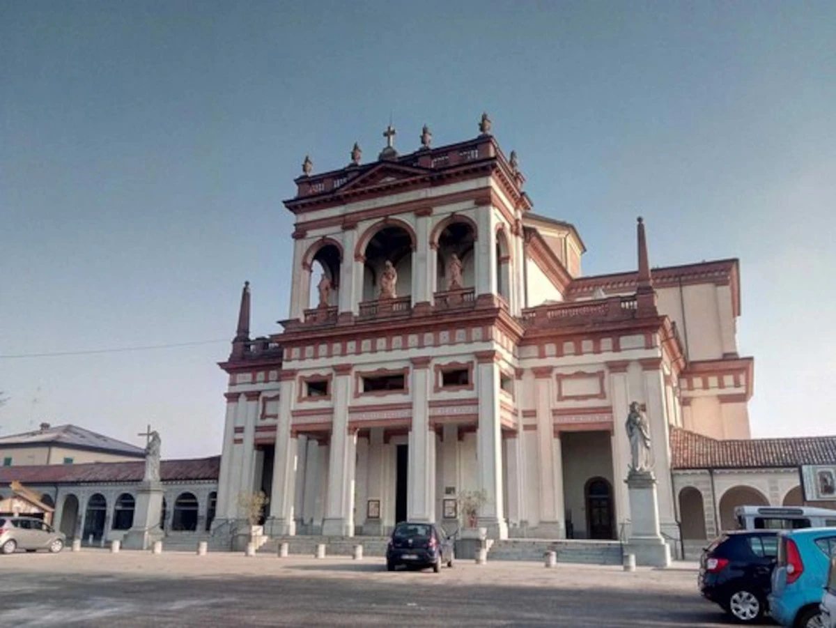 Santuario della Bozzola, esterno dell'edificio