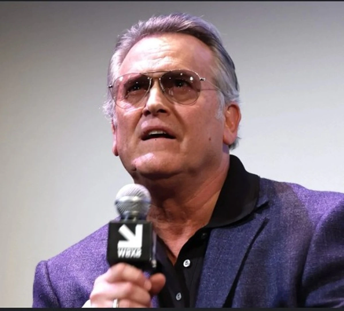 Seconda immagine di Bruce Campbell a corredo della notizia