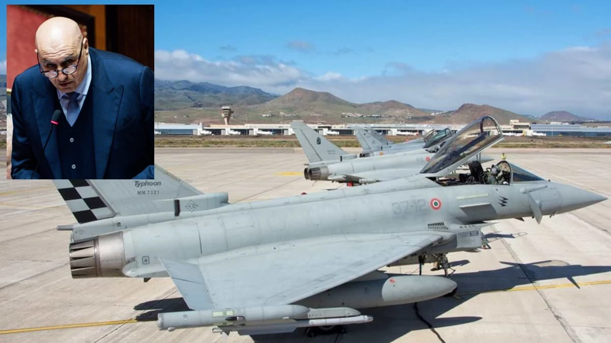 Il ministro della Difesa Guido Crosetto durante un intervento istituzionale