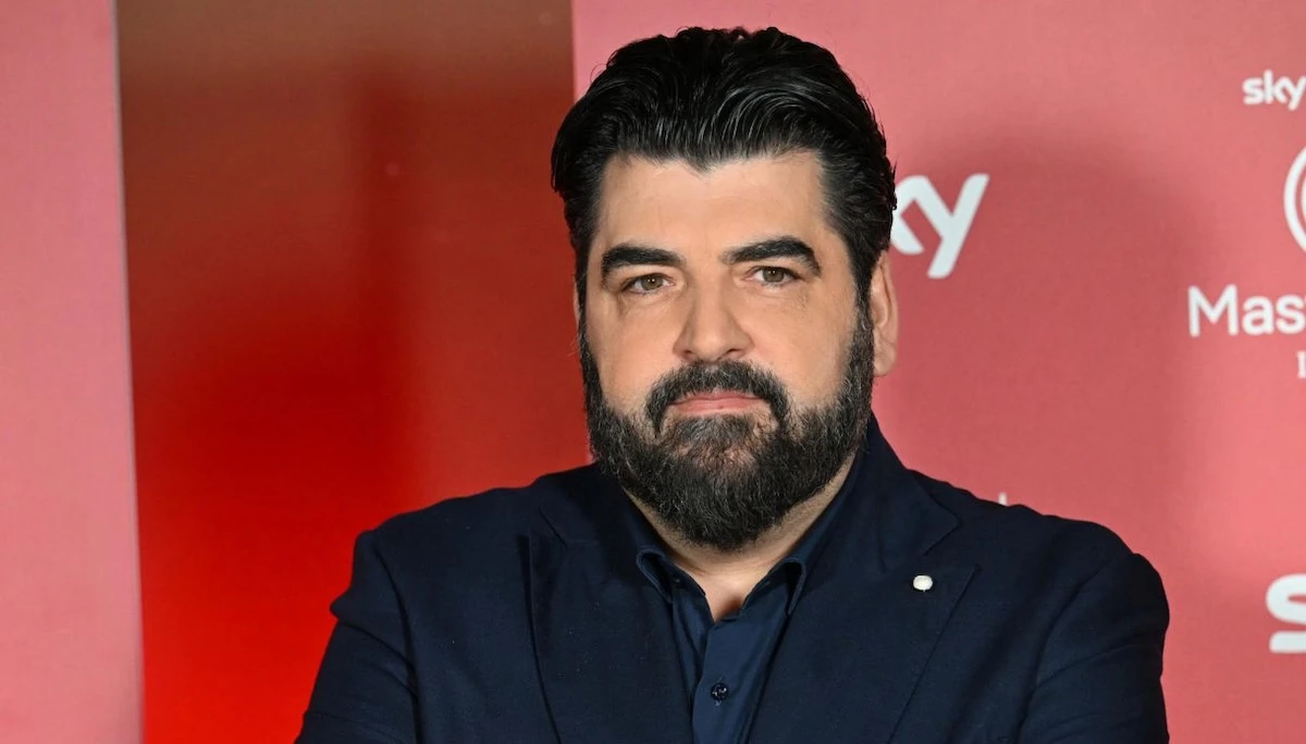 Antonino Cannavacciuolo durante un evento pubblico