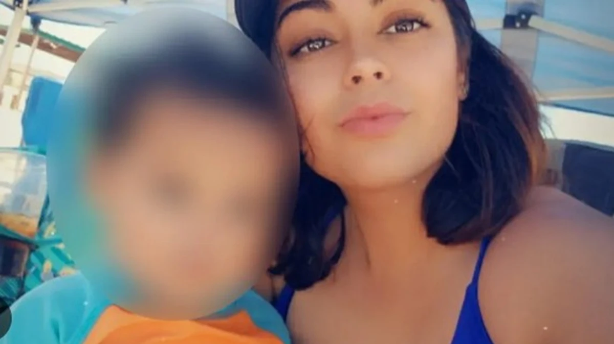 ridotta a brandelli mamma massacrata dai cani davanti al figlio di 5 anni si erano lanciati sul piccolo da Tvzap.it ridotta a brandelli mamma massacrata dai cani davanti al figlio di 5 anni si erano lanciati sul piccolo