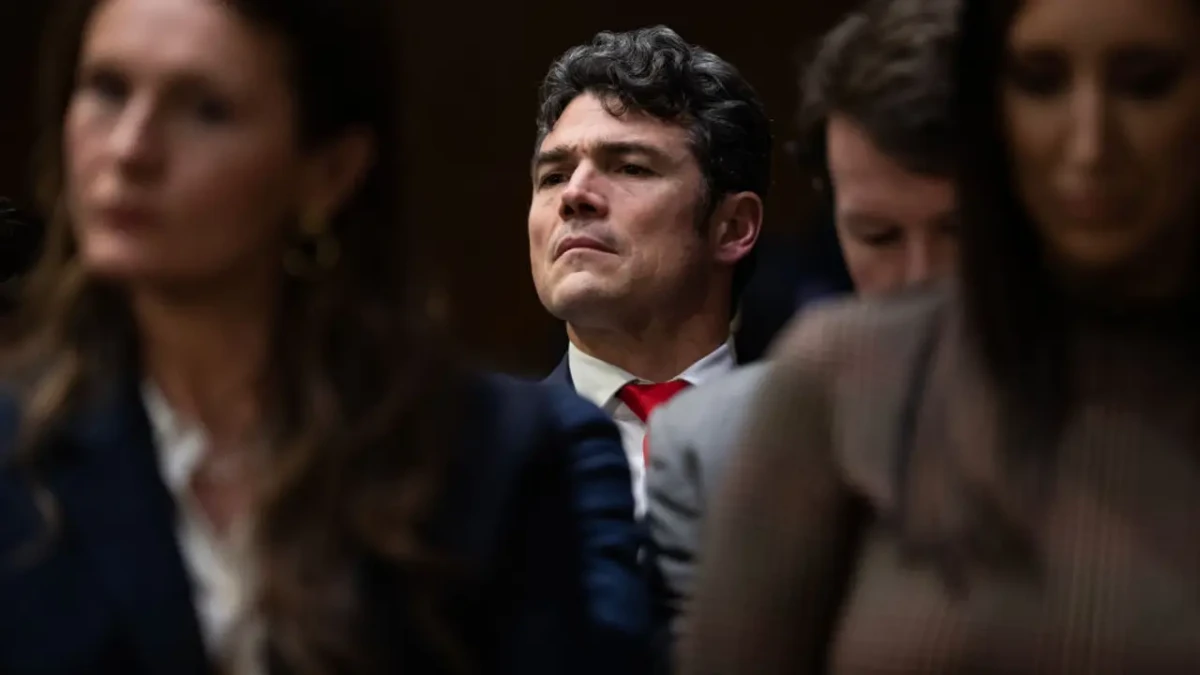 Joe Kent si dimette dal centro anti-terrorismo degli Stati Uniti: tensioni interne sulla guerra in Iran