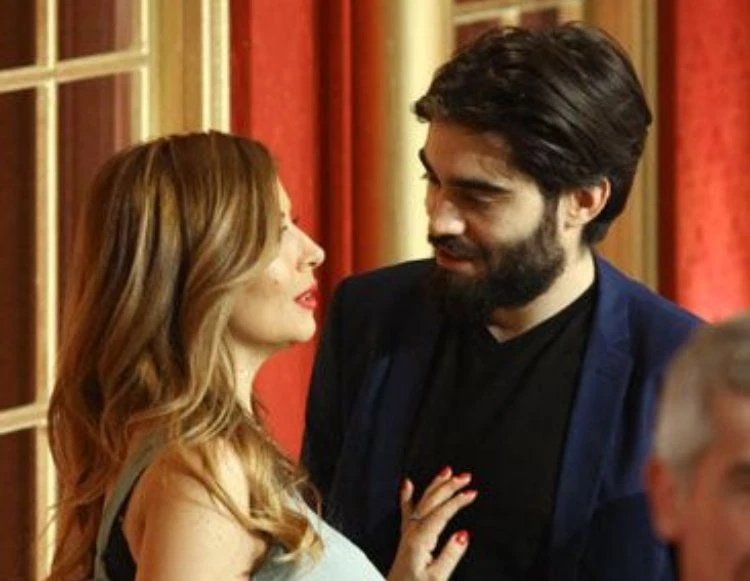 Immagine relativa all’intervista di Selvaggia Lucarelli a Verissimo