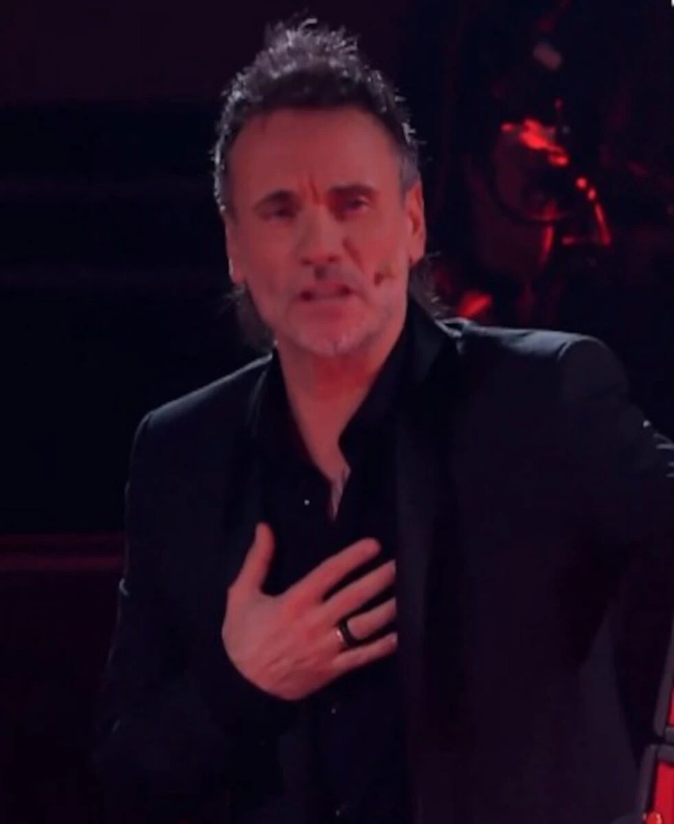 Nek durante una puntata di The Voice Generations