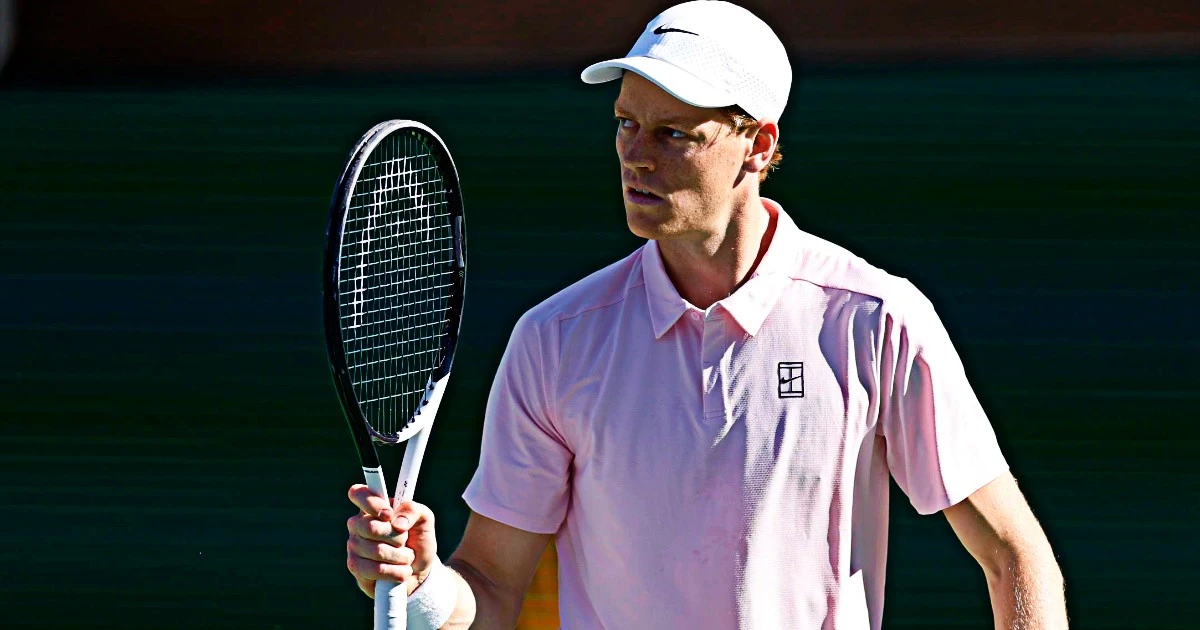 Sinner a Indian Wells contro Fonseca durante uno scambio