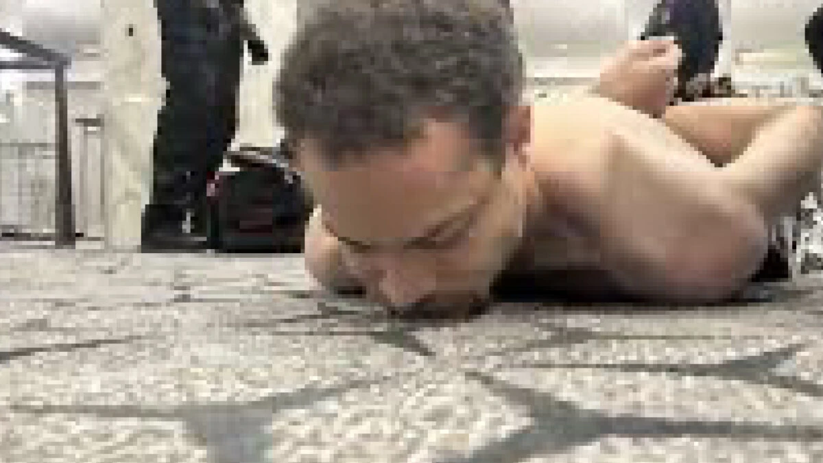 Forze di sicurezza e area d’ingresso del Washington Hilton durante gli accertamenti