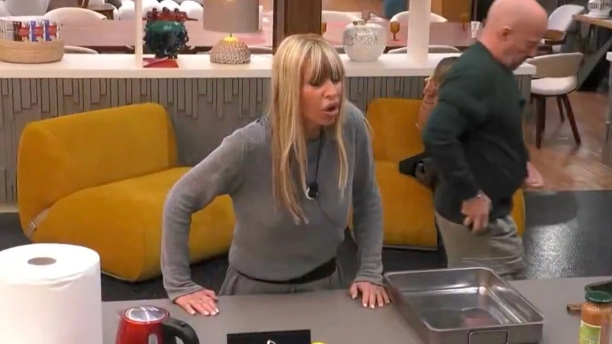 Grande Fratello Vip, lite choc tra Mussolini ed Elia: la frase sulle pillole scatena il caos