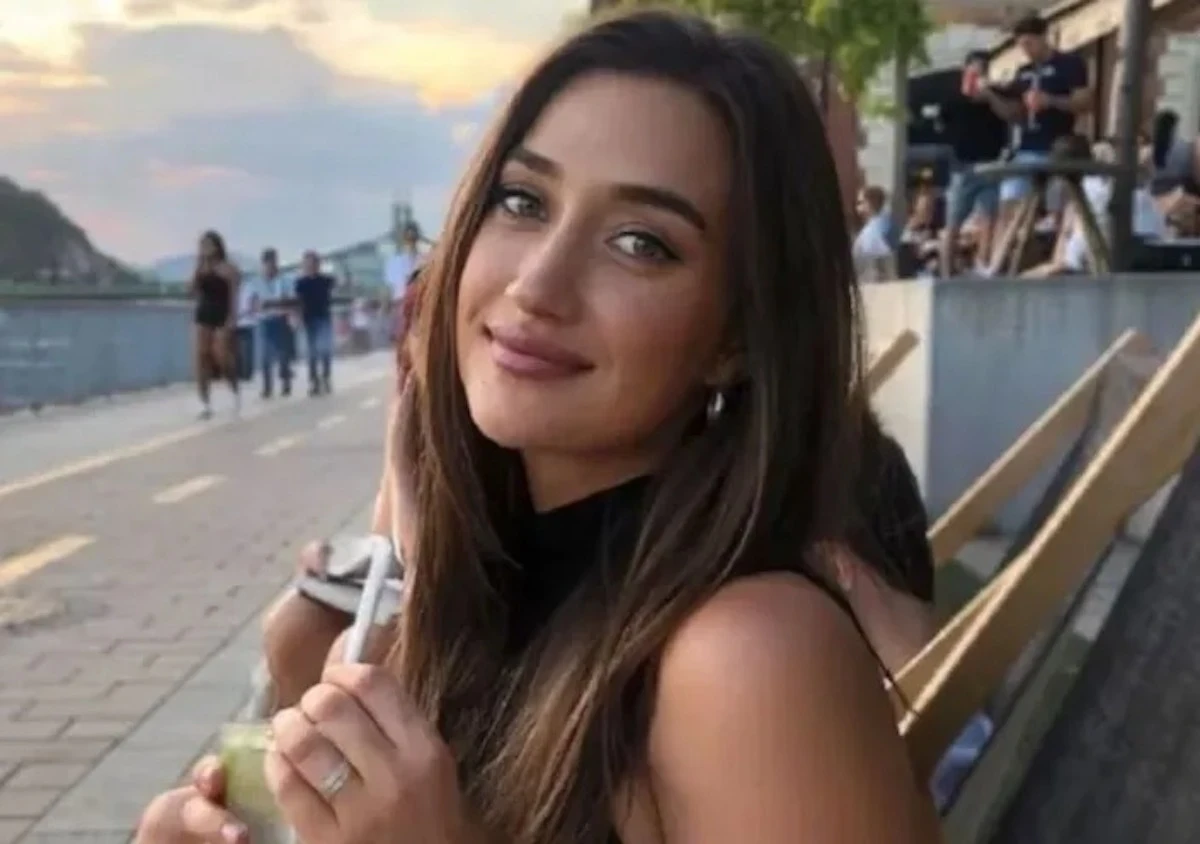 Forze dell'ordine impegnate nelle ricerche in un'area impervia