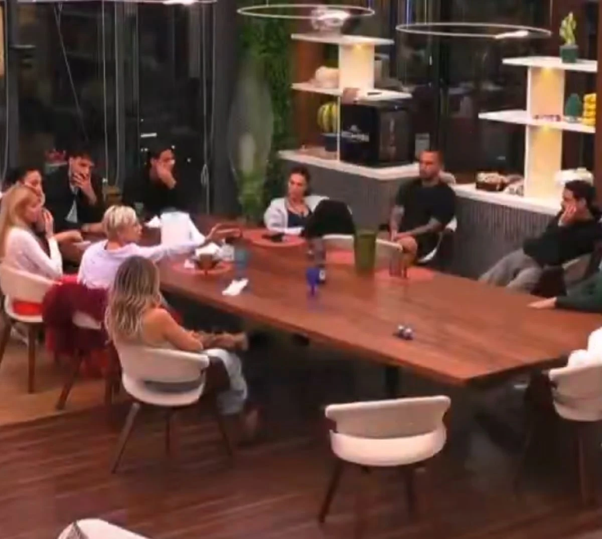 Grande Fratello Vip, concorrenti in tensione dopo la lite