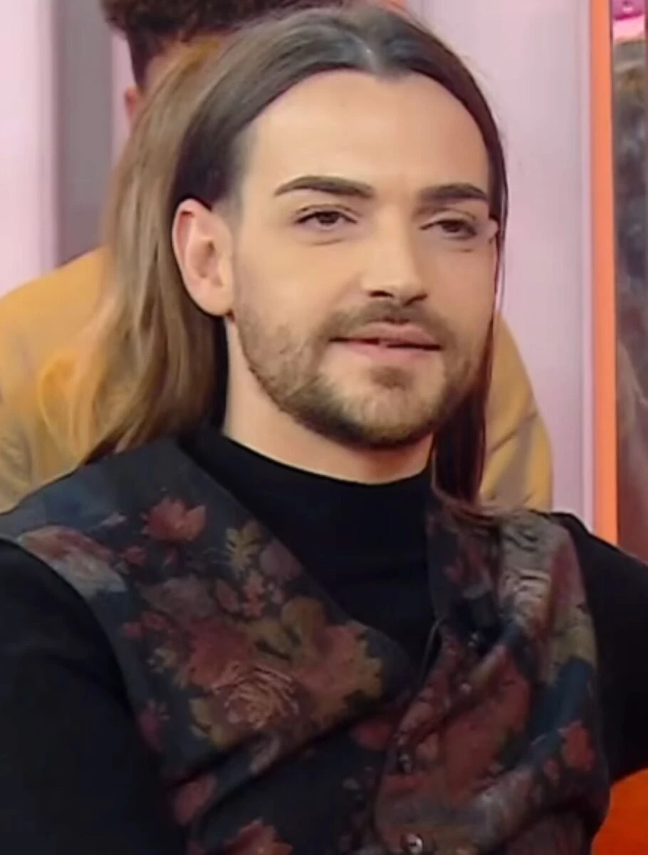 Valerio Scanu in uno scatto fotografico