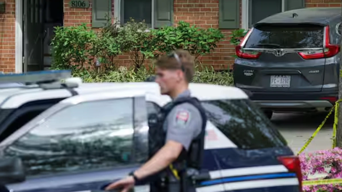 Auto della polizia durante un intervento notturno in Virginia