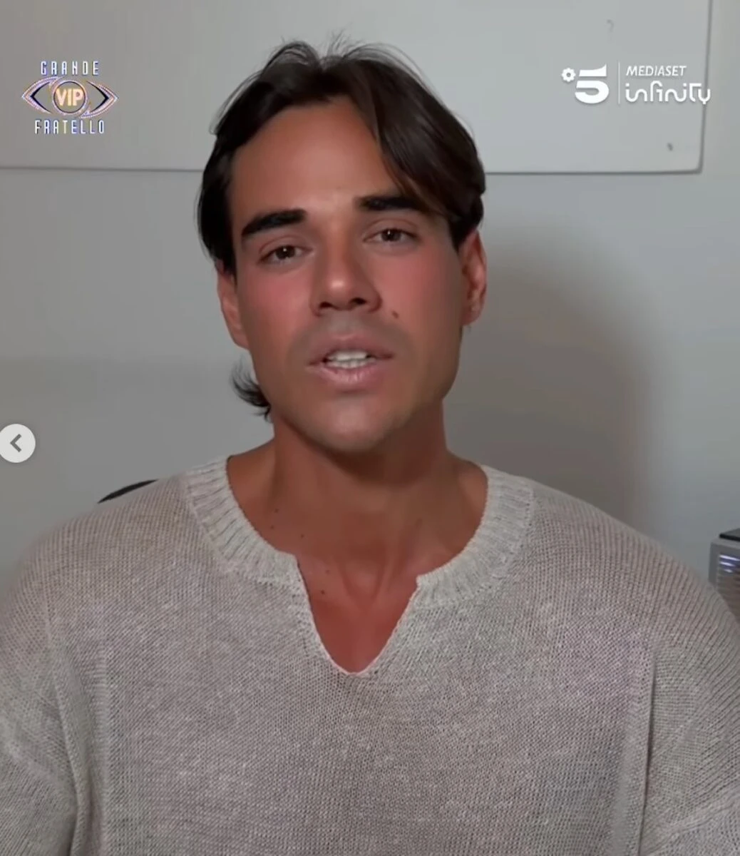 Grande Fratello Vip, momento della decisione di Nicolò Brigante