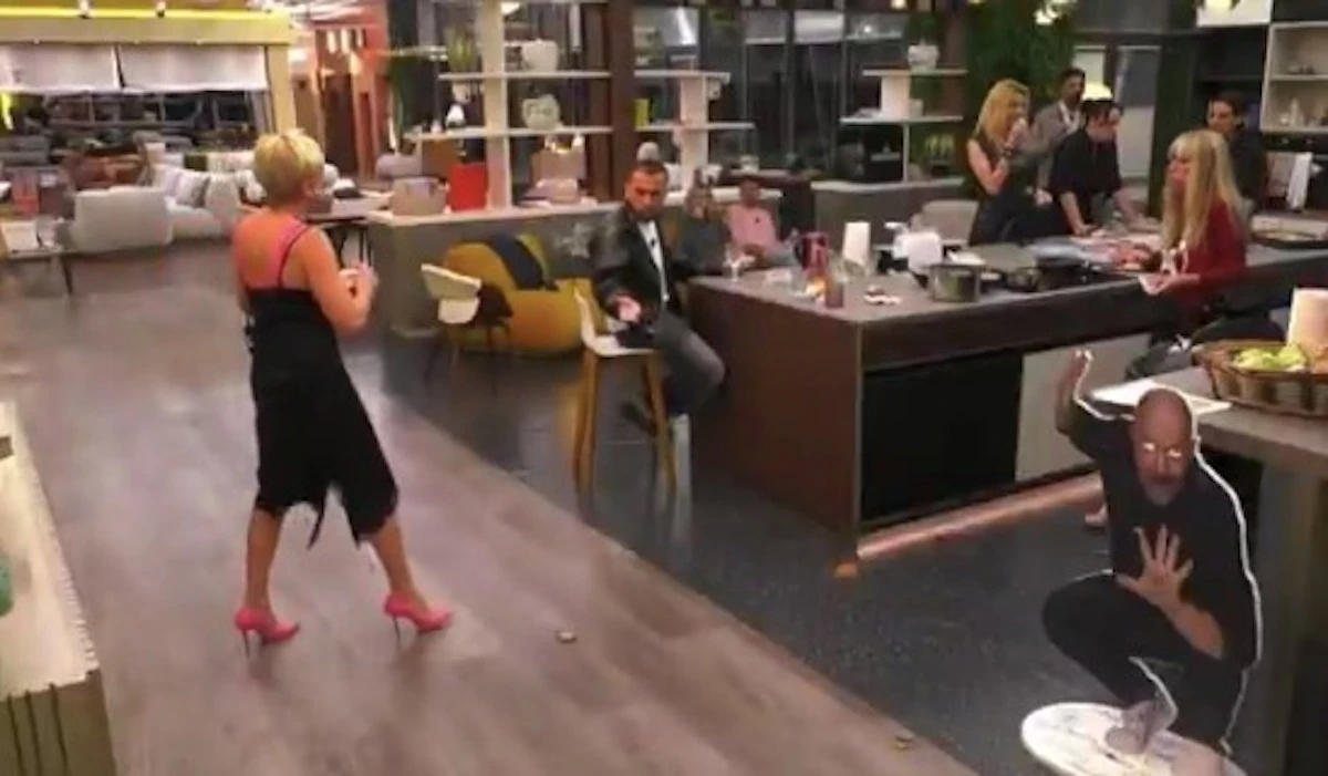 Grande Fratello Vip: discussione tra concorrenti in casa