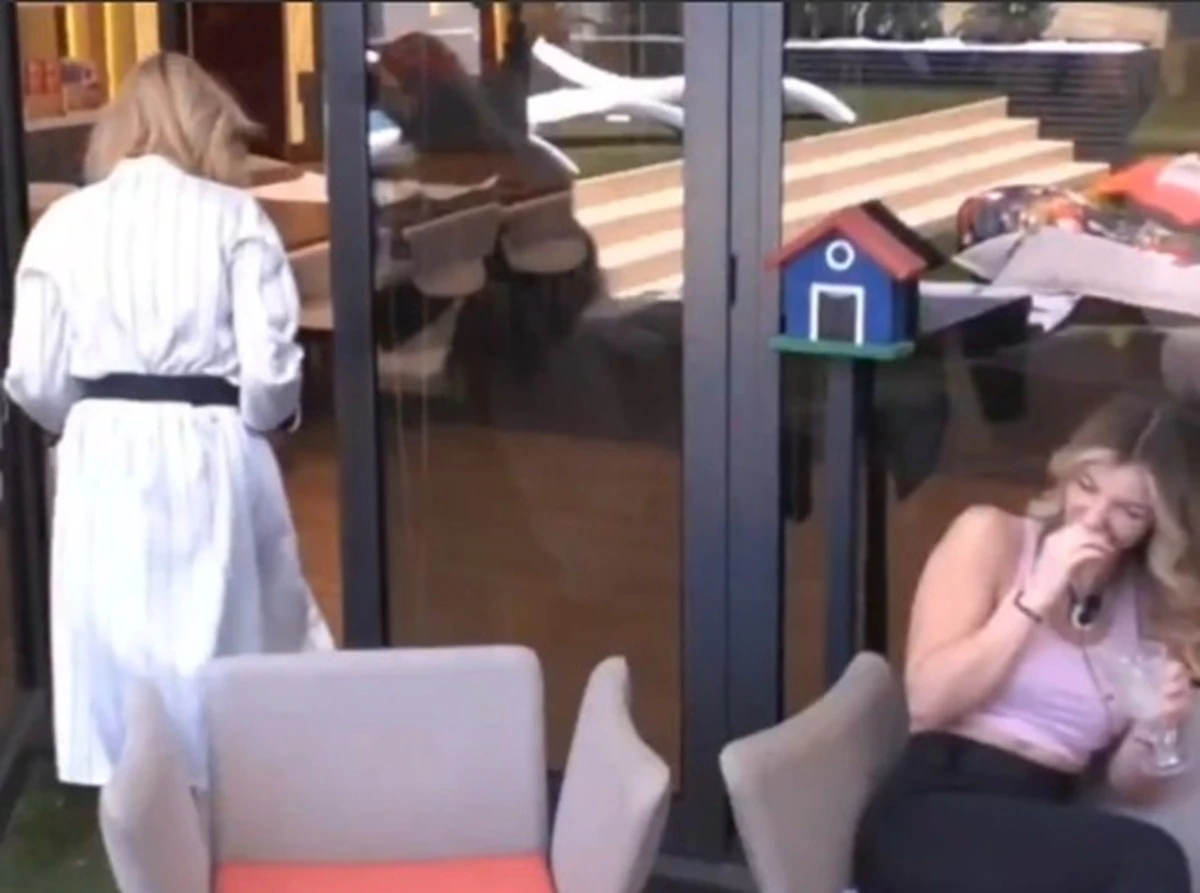 Valeria Marini nella Casa del Grande Fratello Vip dopo il suo ingresso