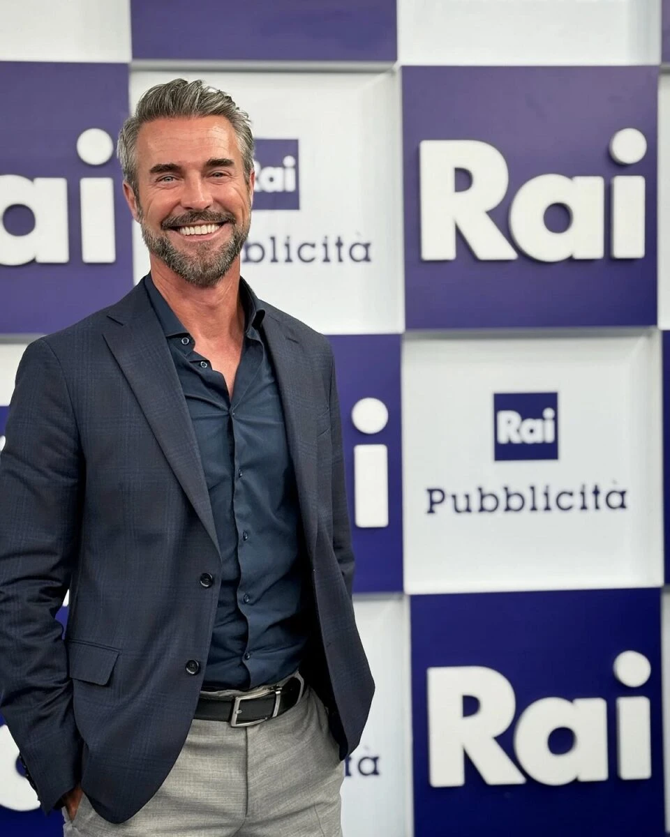 Flavio Montrucchio in uno scatto promozionale