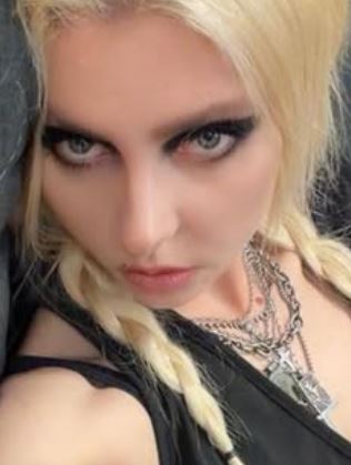 Taylor Momsen ricoverata per il morso di un ragno velenoso: apprensione per l'attrice di Gossip Girl