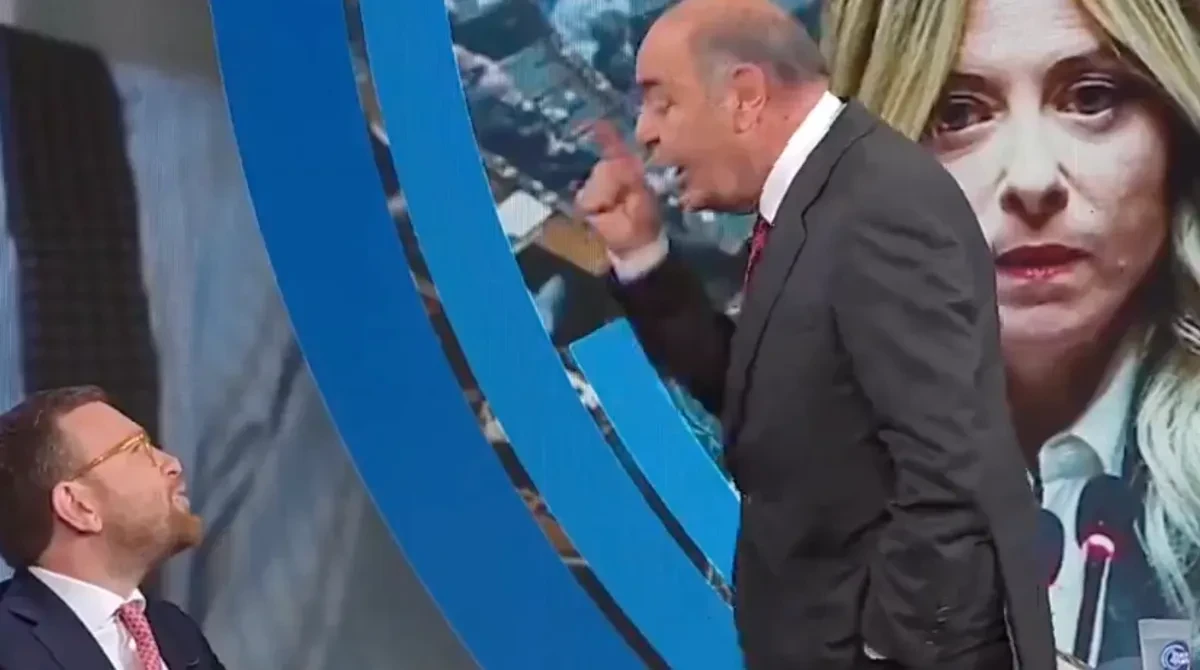 Bruno Vespa durante lo scontro in diretta con Giuseppe Provenzano a Porta a Porta