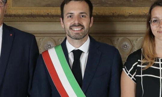 rubano un8217auto poi il colpo di scena con il sindaco come si fa giustizia da solo da Tvzap.it rubano un8217auto poi il colpo di scena con il sindaco come si fa giustizia da solo
