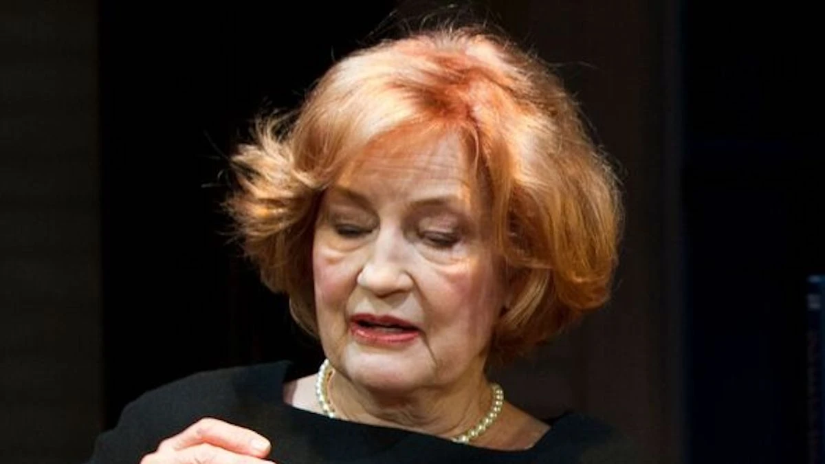 Jennifer Harmon, l'attrice star di Broadway e delle soap è morta a New York: aveva 82 anni