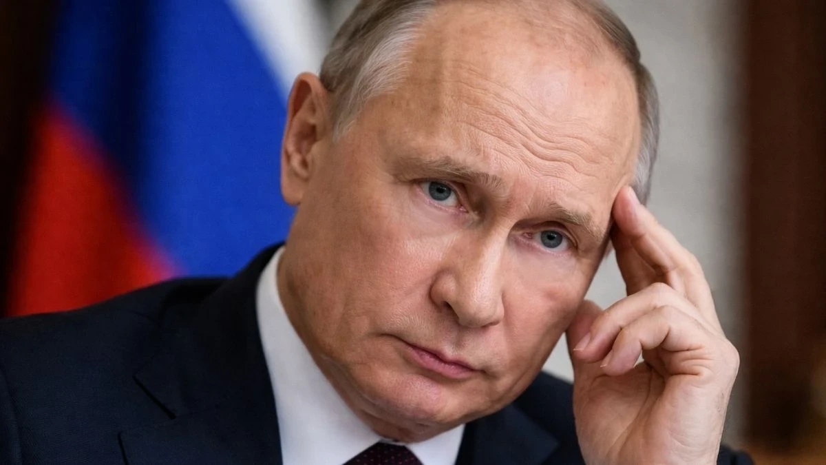 Putin in un'immagine simbolo del potere russo