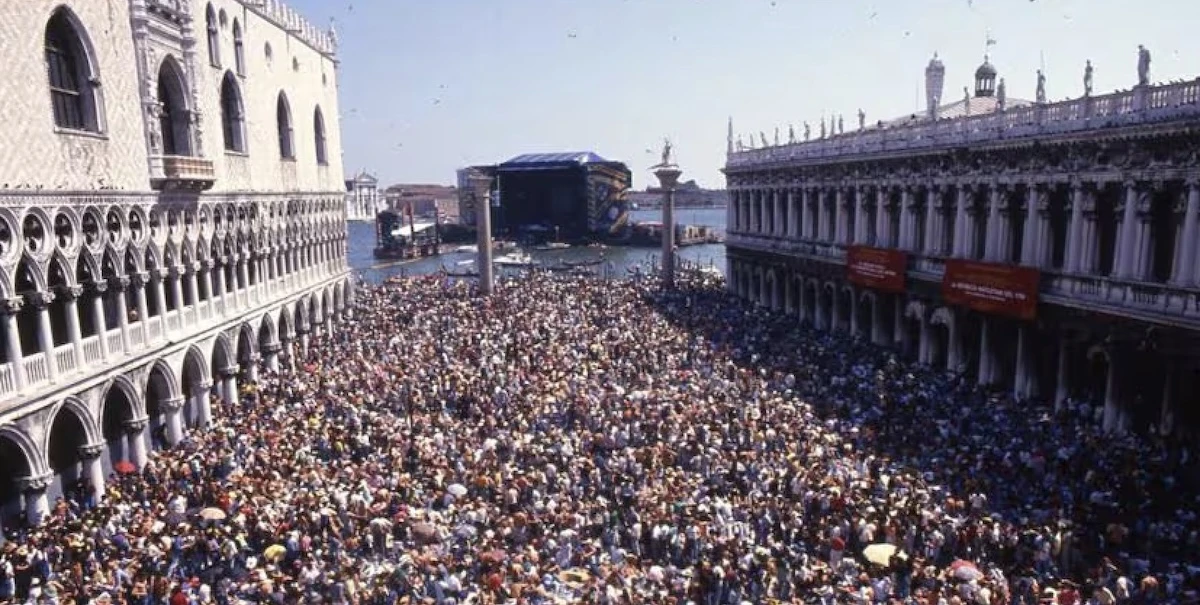 addio al gigante della musica i concerti pazzeschi in italia impazzivano per lui da Tvzap.it addio al gigante della musica i concerti pazzeschi in italia impazzivano per lui