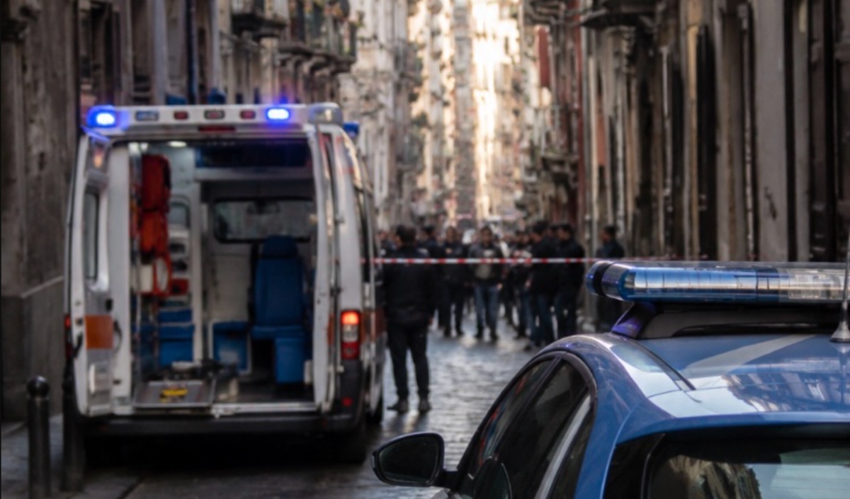 napoli ragazzino pugnalato in casa poi il gesto agghiacciante del padre da Tvzap.it napoli ragazzino pugnalato in casa poi il gesto agghiacciante del padre