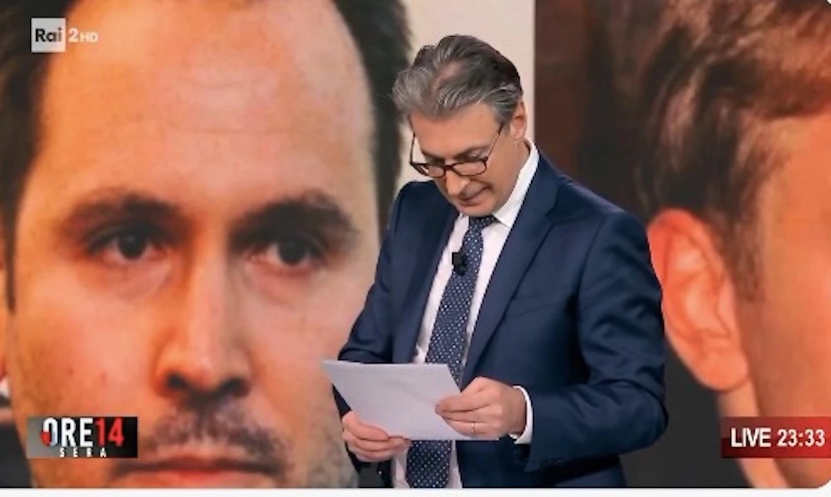 Antonio De Rensis in studio durante il dibattito sul caso Garlasco
