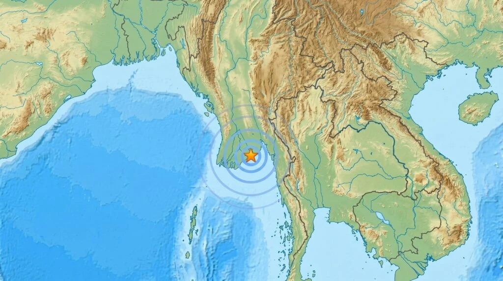 Mappa e localizzazione del terremoto con epicentro al largo della costa meridionale del Myanmar