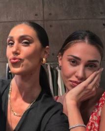 Belen Rodriguez, la crisi e la vicinanza di Stefano De Martino: gli scatti in auto insieme riaccendono i rumors
