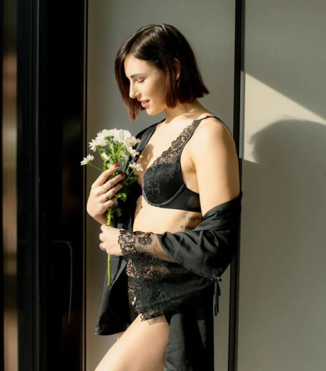 Giulia Pauselli in primo piano, foto social