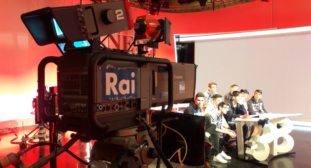 200 fuori dalla rai per sempre decisione choc porte chiuse per lo storico conduttore da Tvzap.it 200 fuori dalla rai per sempre decisione choc porte chiuse per lo storico conduttore