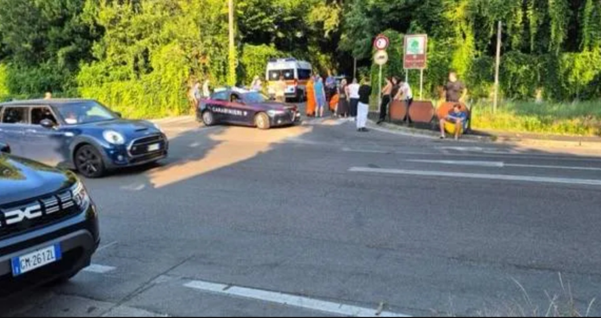 tragedia all8217alba auto con 9 ragazzi si ribalta nel canale da Tvzap.it tragedia all8217alba auto con 9 ragazzi si ribalta nel canale