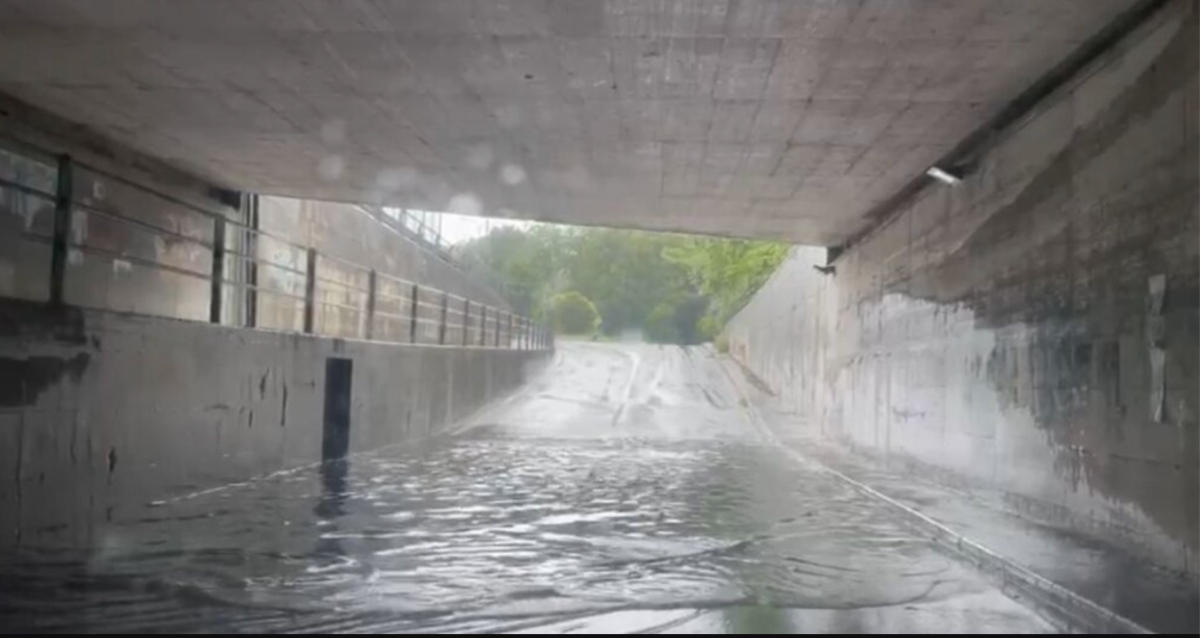maltempo italia violentissima bomba d8217acqua allagamenti danni e paura venti devastano tutto da Tvzap.it maltempo italia violentissima bomba d8217acqua allagamenti danni e paura venti devastano tutto
