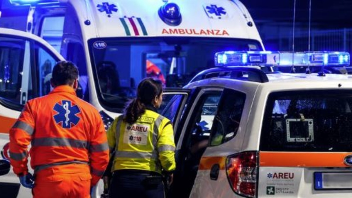 travolto e ucciso mentre attraversa la strada 232 morto tiziano da Tvzap.it travolto e ucciso mentre attraversa la strada 232 morto tiziano